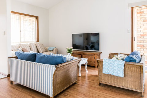 Ambience - Holiday Sunshine Coast 6