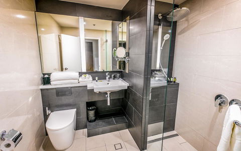 The Grace Hotel - Sunshine Coast Tourism 26