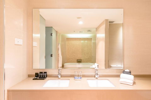 The Grace Hotel - Sunshine Coast Tourism 28