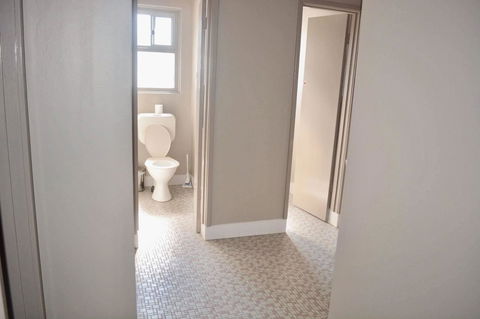 Commercial Hotel Motel Lithgow - Sunshine Coast Tourism 25