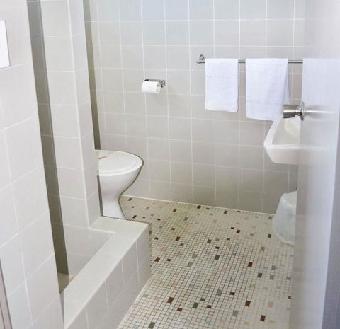 Commercial Hotel Motel Lithgow - Sunshine Coast Tourism 16