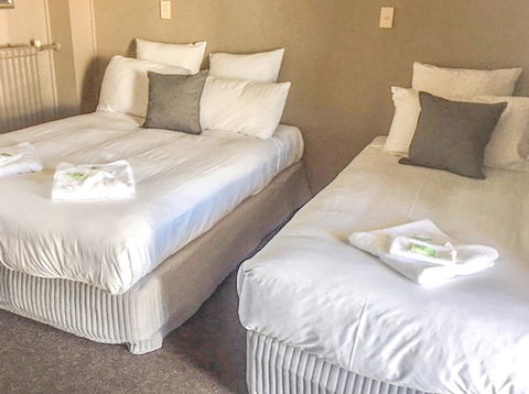 Commercial Hotel Motel Lithgow - Sunshine Coast Tourism 7