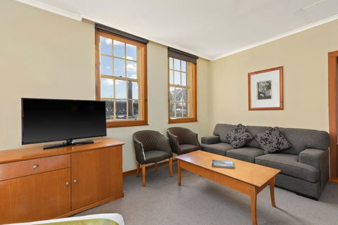 Sydney Harbour Hotel - Sunshine Coast Tourism 8