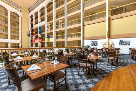 Sydney Harbour Hotel - Sunshine Coast Tourism 39