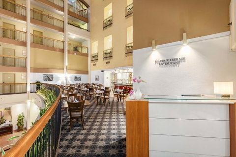 Sydney Harbour Hotel - Sunshine Coast Tourism 41