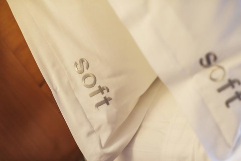 Sydney Harbour Hotel - Sunshine Coast Tourism 12