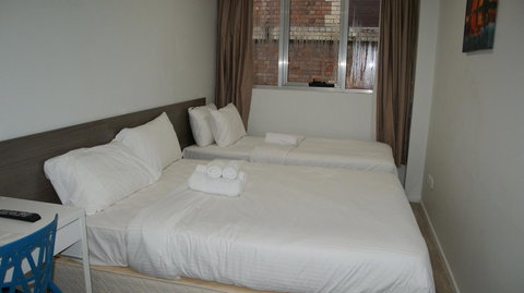 Dixon Residences - Holiday Sunshine Coast 8