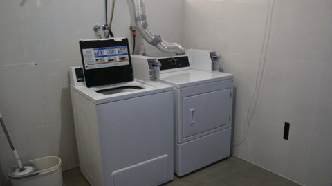 Dixon Residences - Holiday Sunshine Coast 7