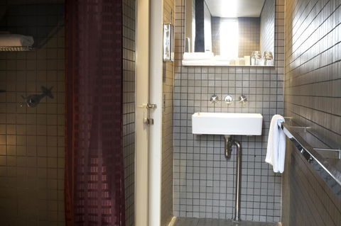 Kirketon Hotel Sydney - Sunshine Coast Tourism 27