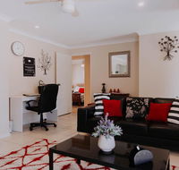Central Wagga Self Catering Apartment - Holiday Sunshine Coast
