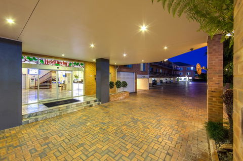 Best Western Plus Hovell Tree Inn - Sunshine Coast Tourism 3