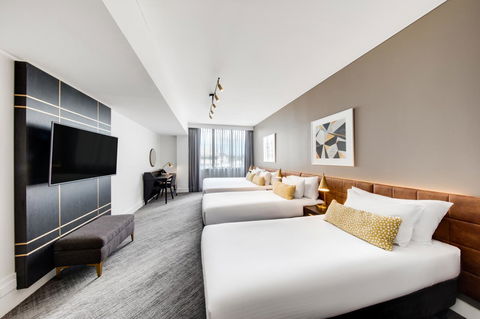 Vibe Hotel Sydney - Sunshine Coast Tourism 18