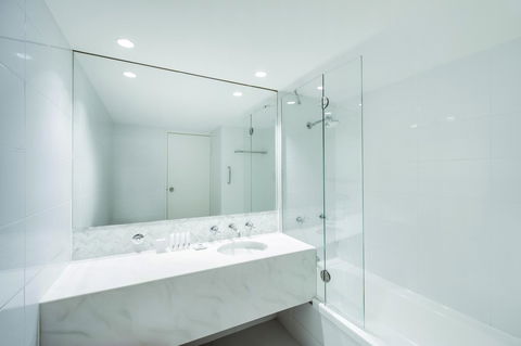Vibe Hotel Sydney - Sunshine Coast Tourism 16