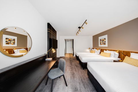 Vibe Hotel Sydney - Sunshine Coast Tourism 15