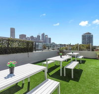 Ady's Place Backpackers Sydney - Sunshine Coast Tourism