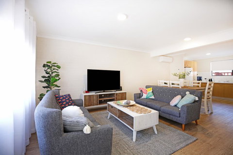 Abode @ Culburra - Pet Friendly - 4 Mins To Beach - Holiday Sunshine Coast 0