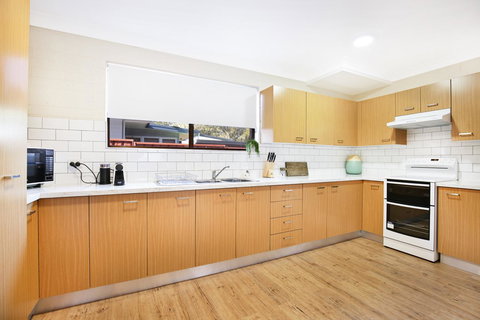 Abode @ Culburra - Pet Friendly - 4 Mins To Beach - Holiday Sunshine Coast 8