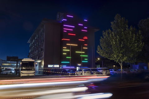 Mercure Albury - Holiday Sunshine Coast 0
