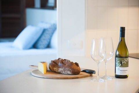 Waterview Beach Apartment - Sunshine Coast Tourism 12