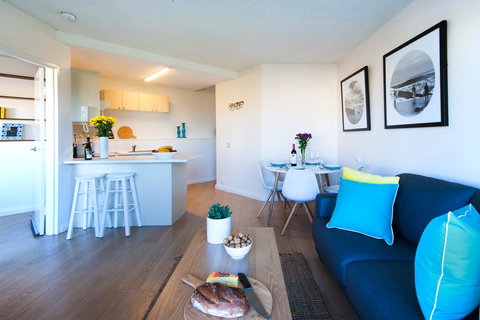 Waterview Beach Apartment - Sunshine Coast Tourism 10