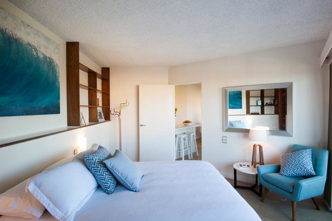 Waterview Beach Apartment - Sunshine Coast Tourism 0