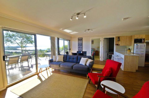 Coastwatch, 26 Comara Terrace - Sunshine Coast Tourism 4