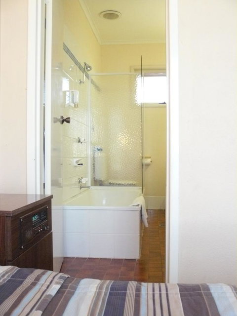 Australia Park Motel - Sunshine Coast Tourism 43