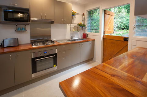 Sanctuary In The Pocket - Holiday Sunshine Coast 10
