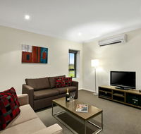 Quest Singleton - Holiday Sunshine Coast