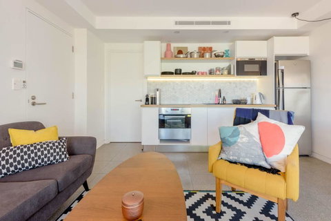 Scandi Beach Apartment - Holiday Sunshine Coast 5