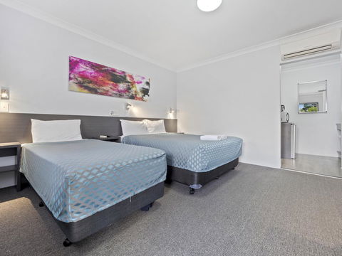 Grafton Central Motel - Holiday Sunshine Coast 3