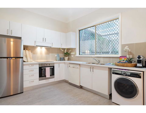 Huge Garden Apartment In The Heart Of Bondi Beach - Sunshine Coast Tourism 25