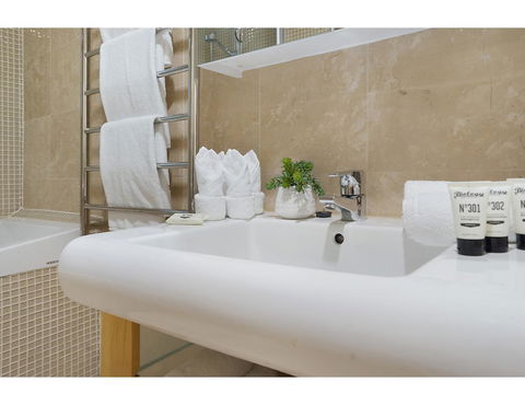 Huge Garden Apartment In The Heart Of Bondi Beach - Sunshine Coast Tourism 22