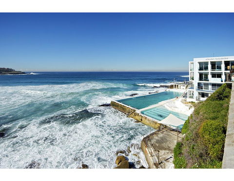 Huge Garden Apartment In The Heart Of Bondi Beach - Sunshine Coast Tourism 34