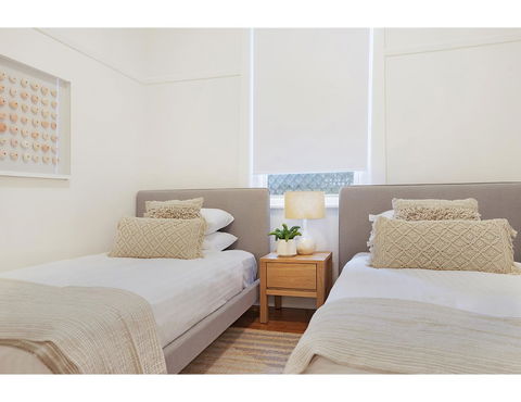 Huge Garden Apartment In The Heart Of Bondi Beach - Sunshine Coast Tourism 5