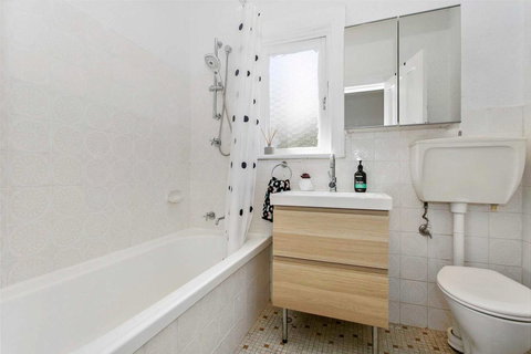 Seaspray - Manly Beach Apartment Close To The Sand - Holiday Sunshine Coast 11