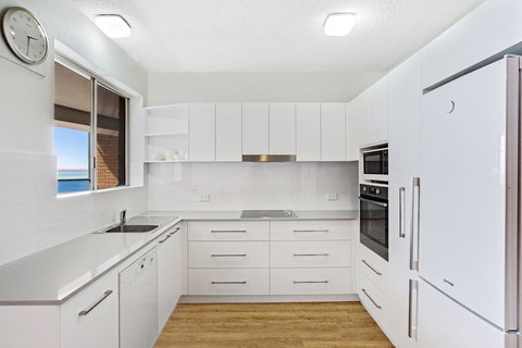 Victoria Parade, Kiah, Unit 10, 53 - Holiday Sunshine Coast 5