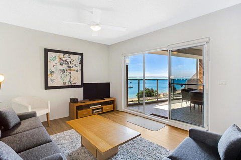 Victoria Parade, Kiah, Unit 10, 53 - Holiday Sunshine Coast 1