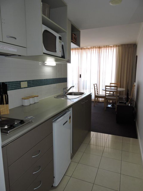 BASE Holidays - Ettalong Beach Premium Apartments - Holiday Sunshine Coast 10