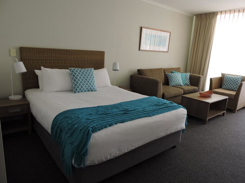 BASE Holidays - Ettalong Beach Premium Apartments - Holiday Sunshine Coast 11