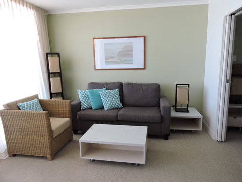 BASE Holidays - Ettalong Beach Premium Apartments - Holiday Sunshine Coast 17