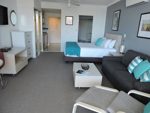 BASE Holidays - Ettalong Beach Premium Apartments - Holiday Sunshine Coast 18