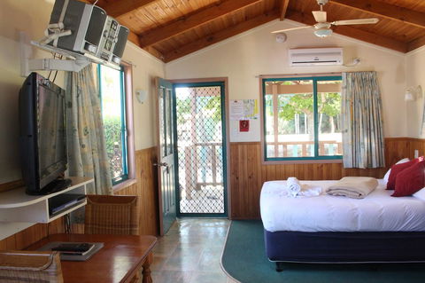 Lani\'s Holiday Island - Sunshine Coast Tourism 9