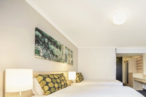 Novotel Sydney City Centre - Sunshine Coast Tourism 6