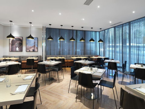 Novotel Sydney City Centre - Sunshine Coast Tourism 20