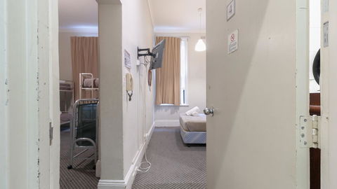 Woolbrokers Hotel - Sunshine Coast Tourism 8