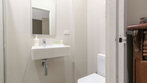 Woolbrokers Hotel - Sunshine Coast Tourism 6