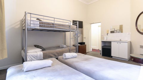 Woolbrokers Hotel - Sunshine Coast Tourism 16