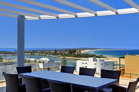 Sandy Cove Apartments - Holiday Sunshine Coast 0