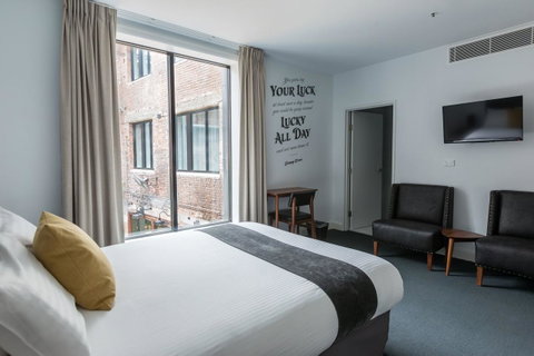 The Lucky Hotel - Sunshine Coast Tourism 2